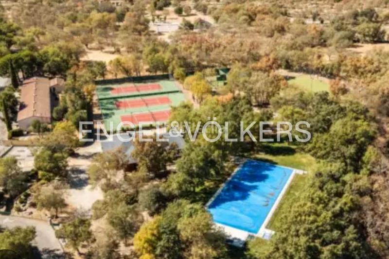 Foto 078a05d6-4ad7-4d94-82ad-602fcc1a1f97. Rent semi detached house with heating in Becerril de la Sierra