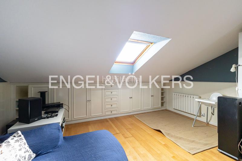 Foto 0b479743-f3d5-481f-9b20-cbdfb354ba97. Rent semi detached house with heating in Becerril de la Sierra