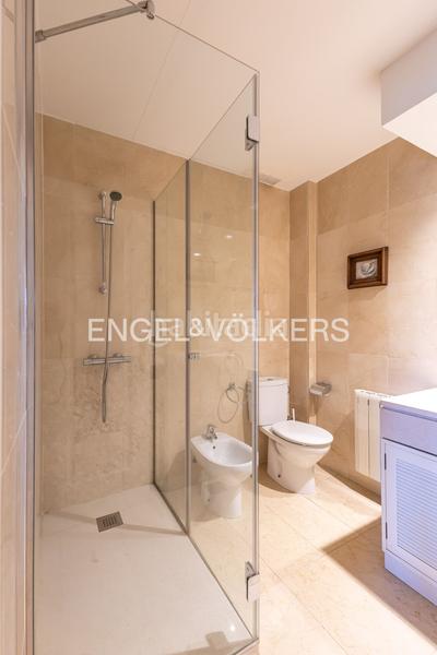 Foto b81f87f0-20c3-40eb-889a-08057957fcf9. Rent semi detached house with heating in Becerril de la Sierra