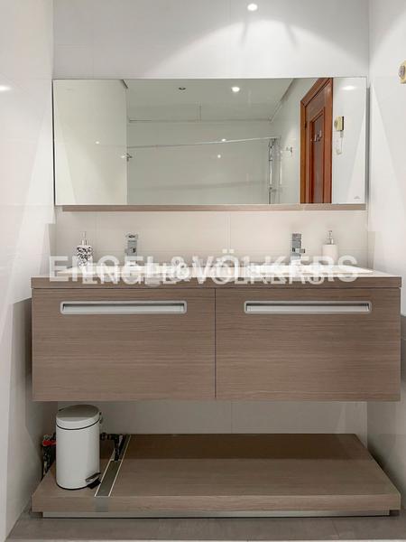 Foto 78cd5f41-39cc-4f6b-acab-0012e3bf5fc9. Alquiler apartamento amplio apartamento de 1 dormitorio sin amueblar en conde duque en Madrid