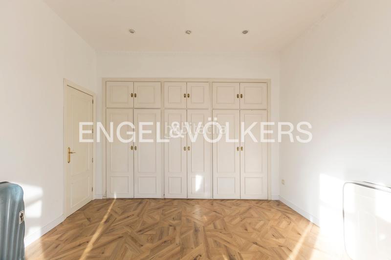 Foto 3271b27f-5016-47e6-be00-6329e99c3c76. Miete appartement mit heizung in Vallehermoso Madrid