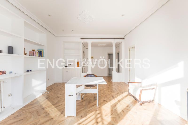 Foto e0a1cc88-c95c-4ec9-8400-0e8be7496c5e. Miete appartement mit heizung in Vallehermoso Madrid
