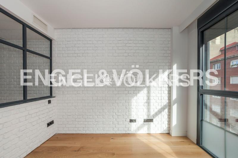 Foto f710dfab-4c17-47fa-ab3e-d9283bc1a8d8. Affitto piccolo appartamento con riscaldamento parcheggio piscina in Madrid