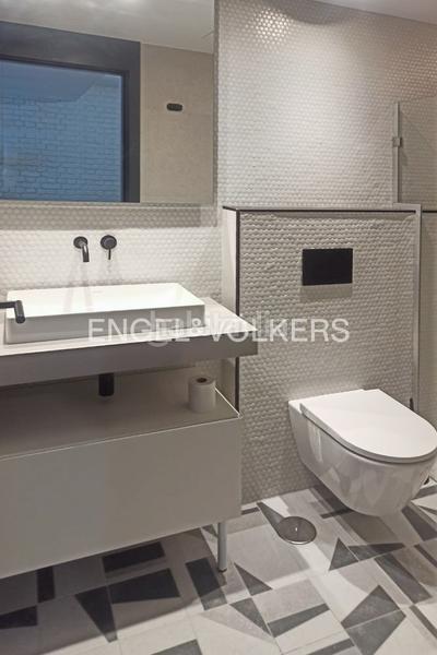 Foto e6740721-8b07-4799-9375-533962acd635. Alquiler apartamento piso amueblado con piscina y garaje en Madrid