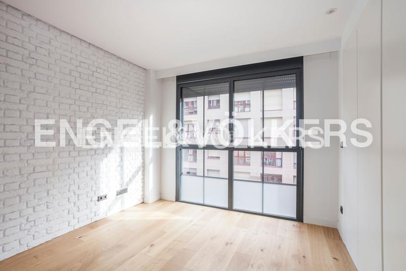 Foto 294a3a00-8a5b-41f0-a08d-b245af29e5e6. Lloguer apartament amb calefacció aparcament piscina a Madrid