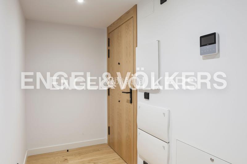 Foto 4580f25f-ded8-45e2-8b9d-60ef81f16ca8. Lloguer apartament amb calefacció aparcament piscina a Madrid