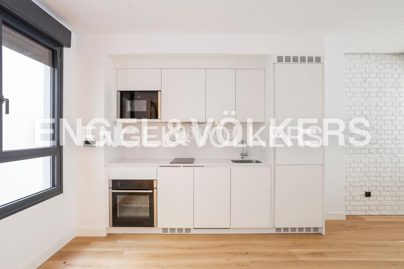 Foto fe5ea6bd-c4f4-4d2e-a37f-2d6b0abb76c2. Lloguer apartament amb calefacció aparcament piscina a Madrid