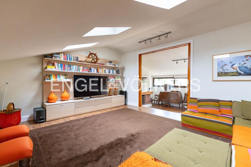 Foto 1ef47a7c-622e-4187-a2ee-340b35ad397b. Duplex con riscaldamento parcheggio piscina in el soto de La Moraleja La Moraleja