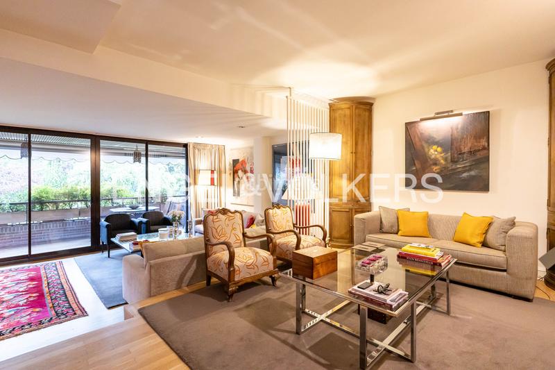 Foto 83e822f7-f107-4e5a-beb3-2a5ec67b7a65. Duplex con riscaldamento parcheggio piscina in el soto de La Moraleja La Moraleja