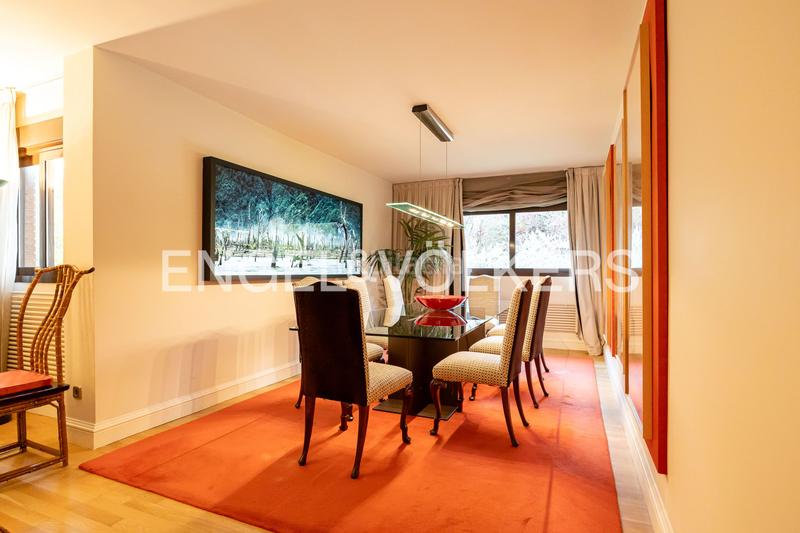 Foto 8a42e68e-89d6-49cf-9283-19926ae4e15a. Duplex con riscaldamento parcheggio piscina in el soto de La Moraleja La Moraleja