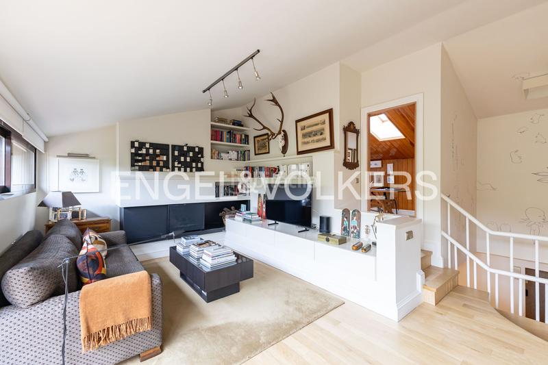 Foto a022ef04-fac0-4200-9410-5cee554755c4. Duplex con riscaldamento parcheggio piscina in el soto de La Moraleja La Moraleja