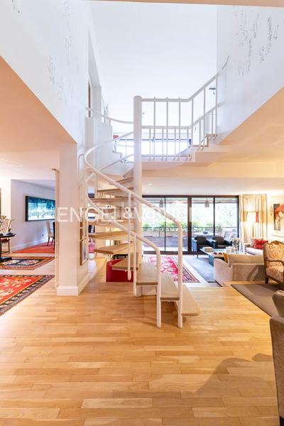 Foto b26813e3-0953-4d76-8ab0-f5ace4ae2430. Duplex con riscaldamento parcheggio piscina in el soto de La Moraleja La Moraleja