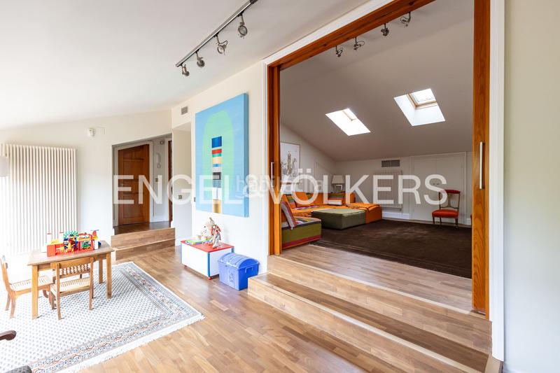 Foto def3b21d-2f1e-422d-b18b-97fd5edf69b5. Duplex con riscaldamento parcheggio piscina in el soto de La Moraleja La Moraleja