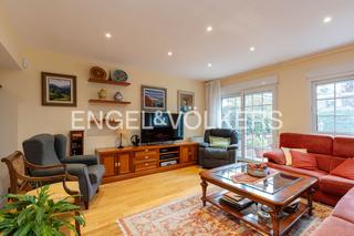 Casa a Casco Antiguo. Chalet adosado con inmejorable ubicación en  majadahonda