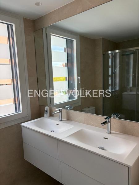 Foto a1c15f33-2cc6-467b-b5df-f4e73000a574. Lloguer apartament amb calefacció aparcament piscina a Pozuelo de Alarcón