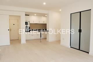 Apartament a Cuatro Caminos - Azca