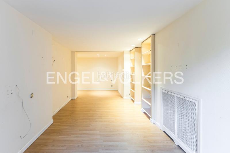 Foto 9b490471-fdd2-40e1-ad7c-93425c66da52. Alquiler apartamento piso luminoso en Nueva España distrito chamartín. en Madrid