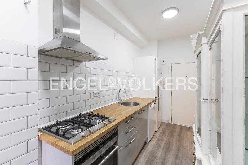 Foto 9d6bed06-ef07-478c-af10-37eab8abdae6. Alquiler apartamento piso luminoso en Nueva España distrito chamartín. en Madrid