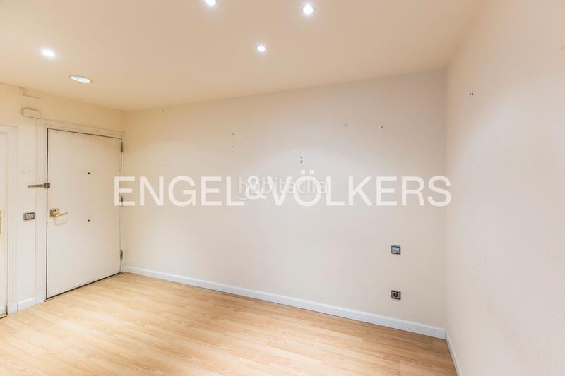 Foto f1e2d91e-6fe0-4647-ac9b-af081f47134e. Alquiler apartamento piso luminoso en Nueva España distrito chamartín. en Madrid