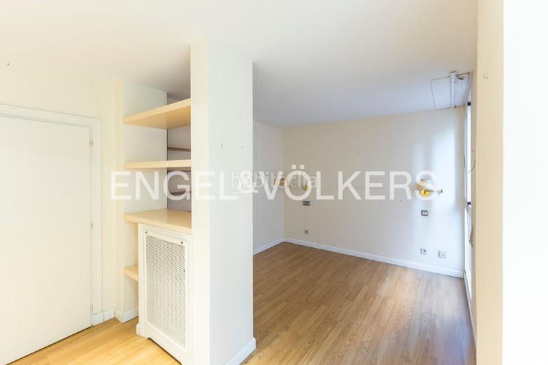 Foto 3aaf7fee-ed49-4aec-8571-e8707fa39445. Lloguer apartament amb calefacció a Nueva España Madrid