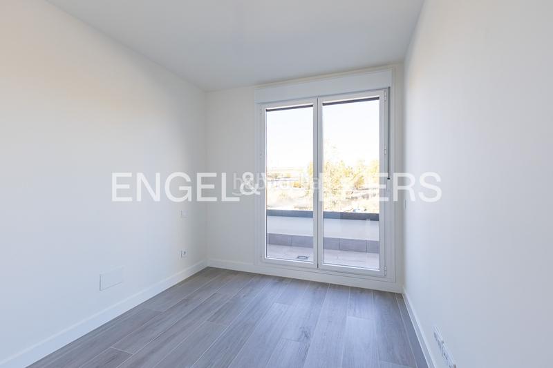 Foto 492bfbe4-0d64-47af-aad2-14179356d189. Haus mit heizung parking pool in primera fase-nuevo Tres Cantos Tres Cantos