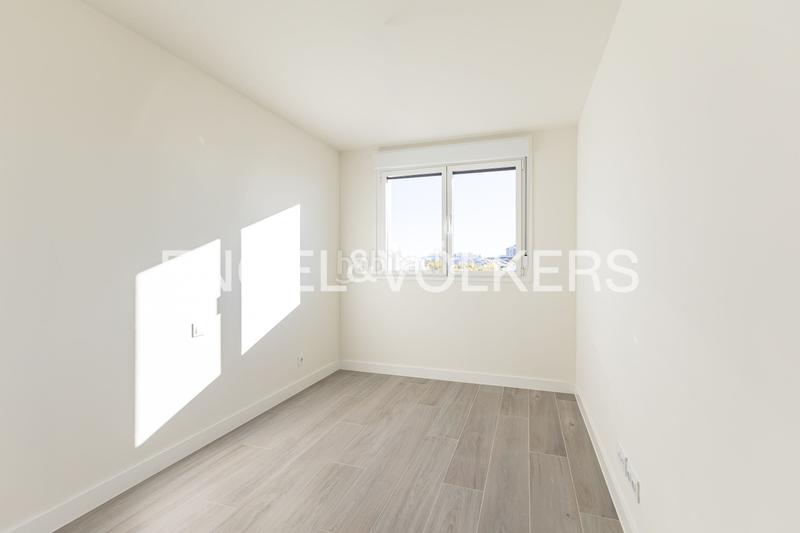 Foto 7b58b561-232d-4fe6-86bd-35a70982d912. Haus mit heizung parking pool in primera fase-nuevo Tres Cantos Tres Cantos