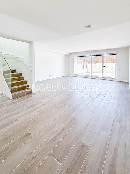 Foto a2329cca-43bd-433d-8878-c4bee448049e. Haus mit heizung parking pool in primera fase-nuevo Tres Cantos Tres Cantos