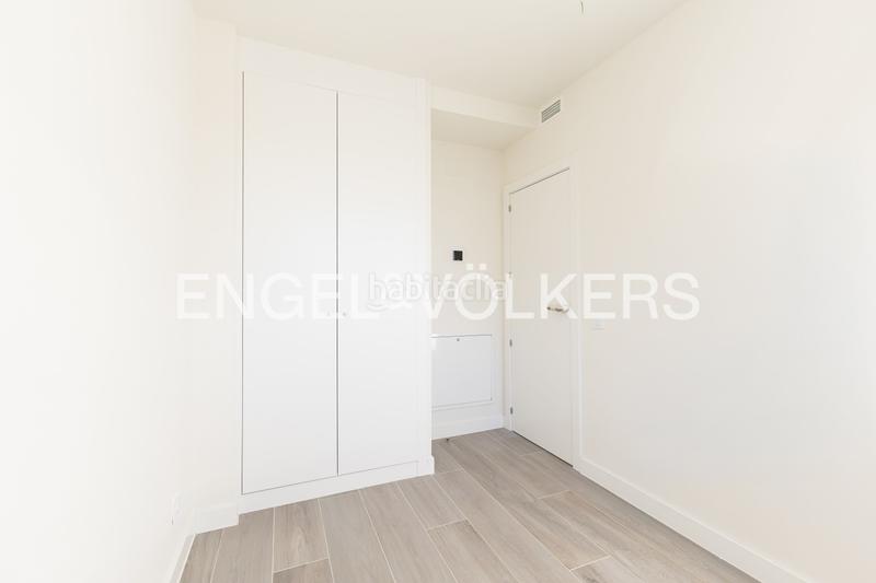 Foto bb050951-402b-4967-862b-fd9d50eace29. Haus mit heizung parking pool in primera fase-nuevo Tres Cantos Tres Cantos