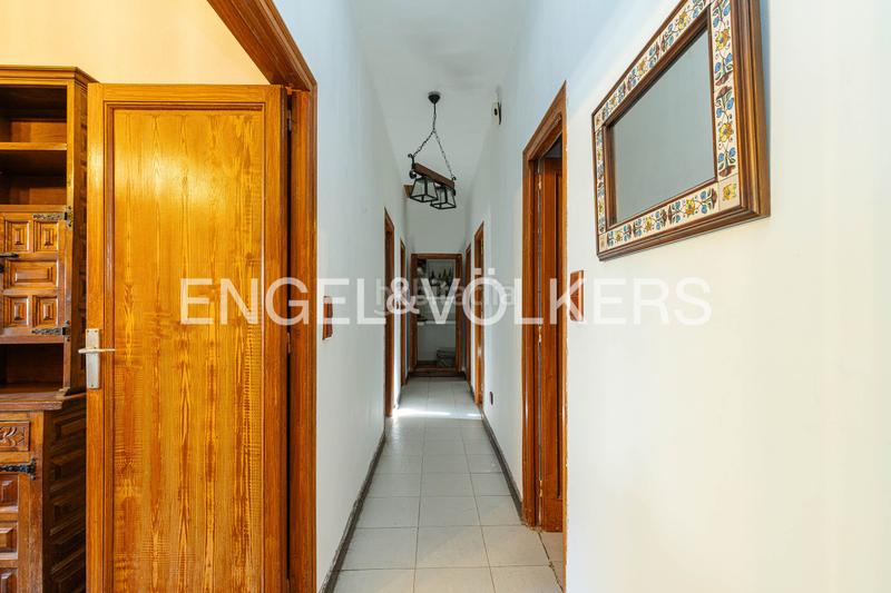 Foto d4caa92a-2c77-4803-ad5f-ac7abdab4d9e. Casa oportunidad única chalet independiente sobre parcela segregable en 3 fincas edificables en Galapagar