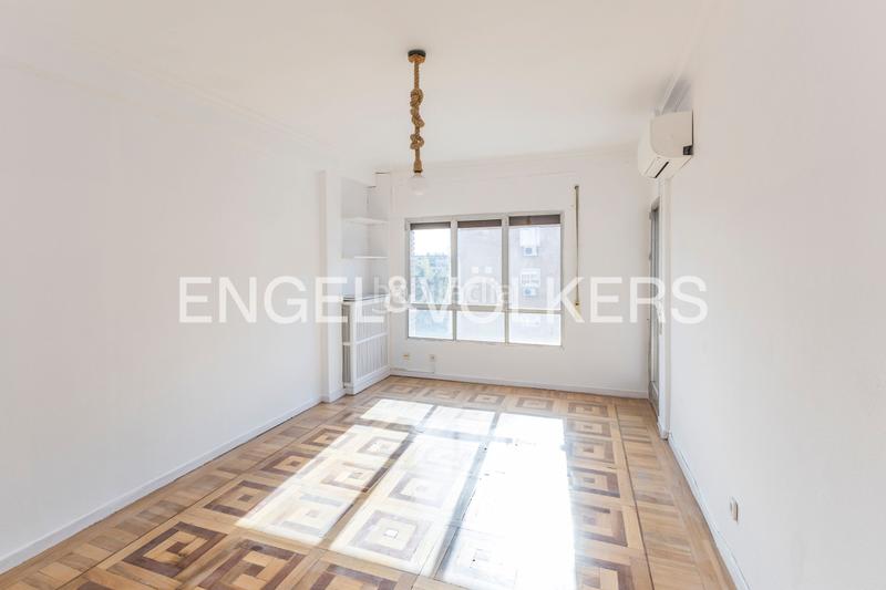 Foto 232052d0-e5bf-41ff-a093-b7906da08e62. Lloguer apartament amb calefacció a Ciudad Jardín Madrid