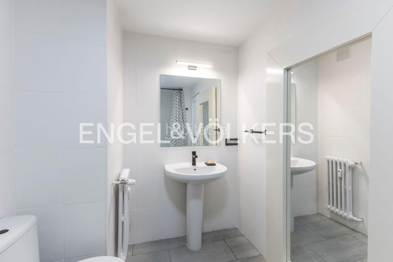 Foto f70f55db-8a39-4d9c-b999-19f14b53dd0f. Lloguer apartament amb calefacció a Ciudad Jardín Madrid