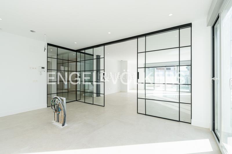 Foto b680b9b2-0115-4d9b-8141-cd216e1ad61d. Casa adossada amb calefacció aparcament piscina a Pozuelo de Alarcón