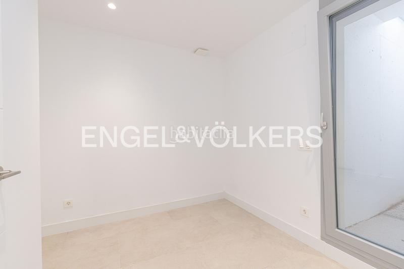 Foto ba518615-210b-4eb7-8ad2-2c1f6b2d8cd9. Casa adossada amb calefacció aparcament piscina a Pozuelo de Alarcón