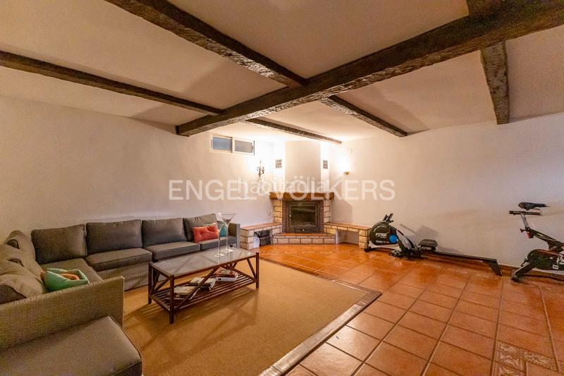 Foto 10c458b0-afc8-4eb1-a115-f7e581ddc331. Maison jumelée avec chauffage parking dans Sector 3 Getafe