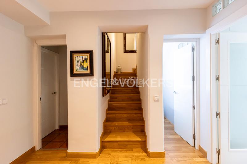 Foto 5033ecfd-85f8-4d0b-b62a-c9af6f6bcd5b. Maison jumelée avec chauffage parking dans Sector 3 Getafe