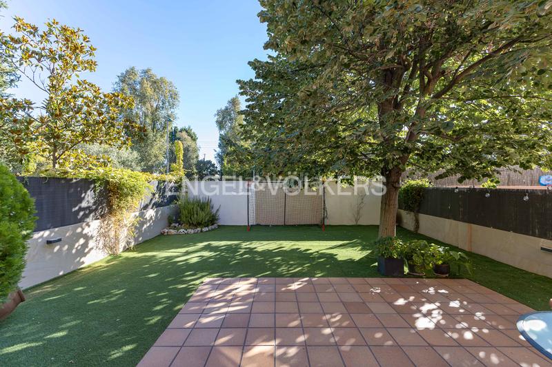 Foto 5390828d-bb4b-414d-af4a-51c7781b3006. Maison jumelée avec chauffage parking dans Sector 3 Getafe