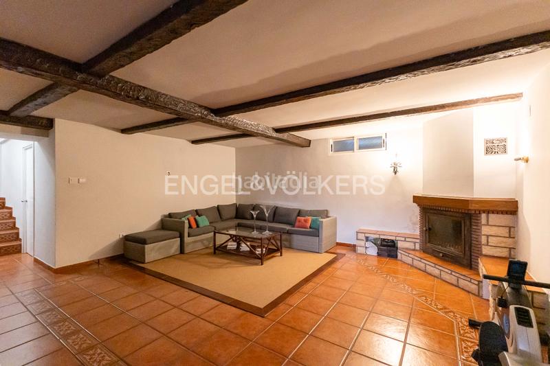 Foto 9766593b-139e-4179-9d09-16cfda955d09. Maison jumelée avec chauffage parking dans Sector 3 Getafe