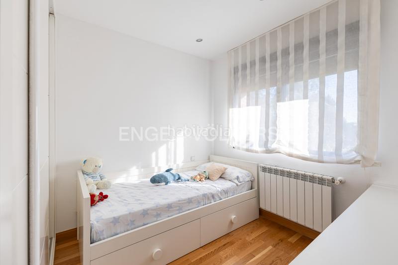 Foto cbf580f3-c75b-4480-b3bb-1ccaa9cfb275. Maison jumelée avec chauffage parking dans Sector 3 Getafe