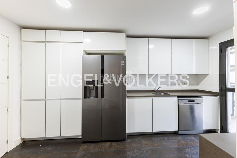 Foto 875a2ab7-81c6-4f5a-aa61-2cb64226f48e. Appartement avec chauffage parking piscine dans Aravaca Madrid