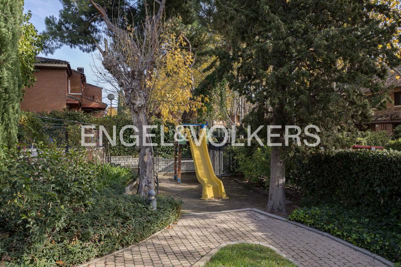 Foto acf21f21-958c-4eb3-9125-7325f37f80b3. Appartement avec chauffage parking piscine dans Aravaca Madrid