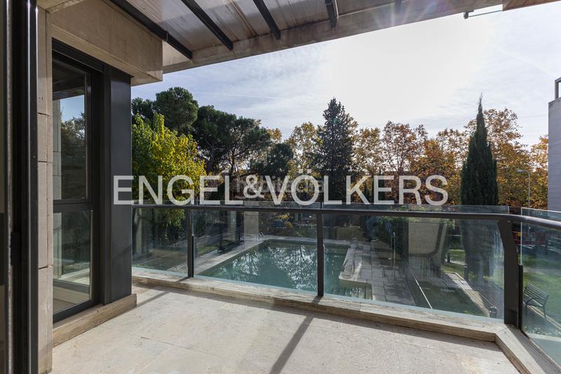 Foto e72564cf-8051-4f38-8d14-9f7c4a92950d. Appartement avec chauffage parking piscine dans Aravaca Madrid