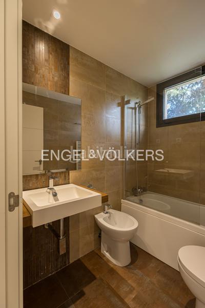 Foto e89d624b-30c9-42d8-ba92-109fbd35745c. Appartement avec chauffage parking piscine dans Aravaca Madrid