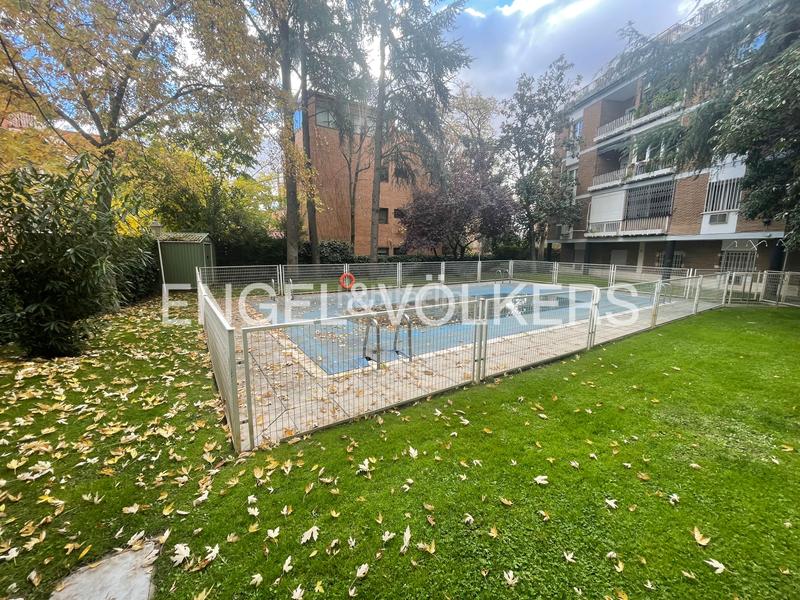 Foto b6f00c0e-b099-49af-8e0a-94e12ed441c6. Affitto piccolo appartamento con riscaldamento parcheggio piscina in Madrid