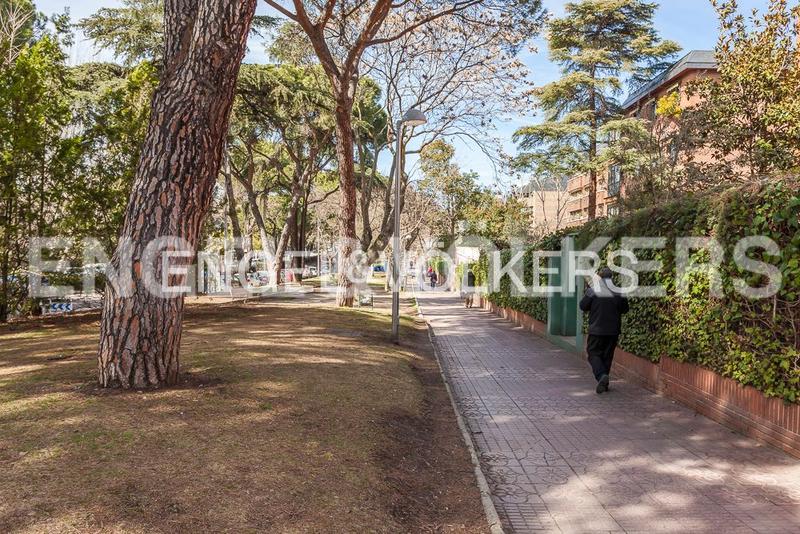 Foto 04d0b9f4-cb68-4b1d-9ee2-8be4f48c457b. Rent apartment with heating parking pool in Concepción Madrid