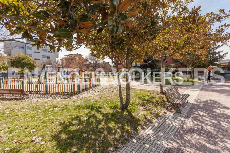 Foto 7bbfe44e-309f-4845-958d-cf0bae782873. Rent apartment with heating parking pool in Concepción Madrid