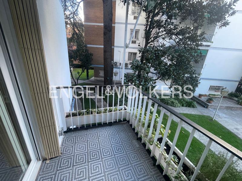 Foto a22d01e1-c306-49a9-a326-33bee4c75e93. Rent apartment with heating parking pool in Concepción Madrid