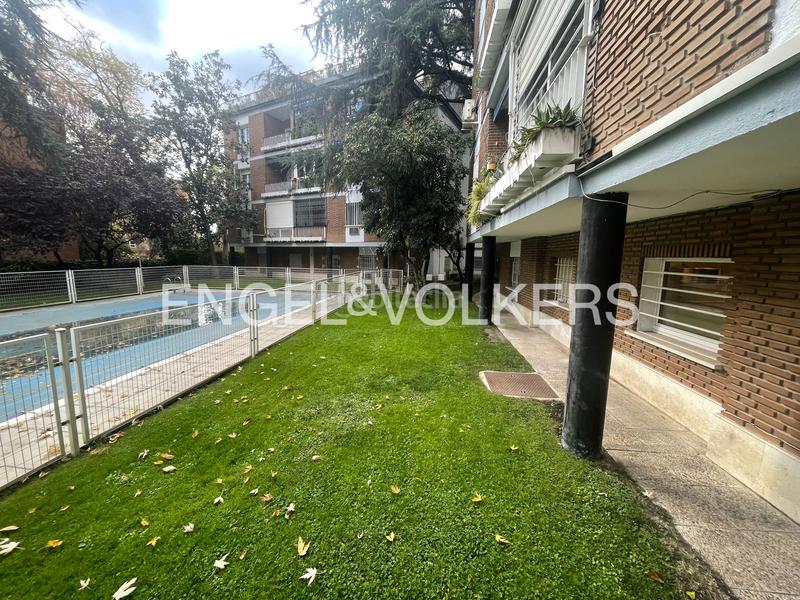 Foto cf1fde31-7385-4135-bb82-2ac49e8f19c5. Rent apartment with heating parking pool in Concepción Madrid