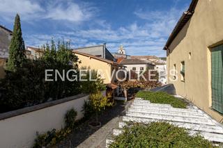 Masia a Torrelaguna. Casa señorial en torrelaguna con pozo y bodegas tradicionales