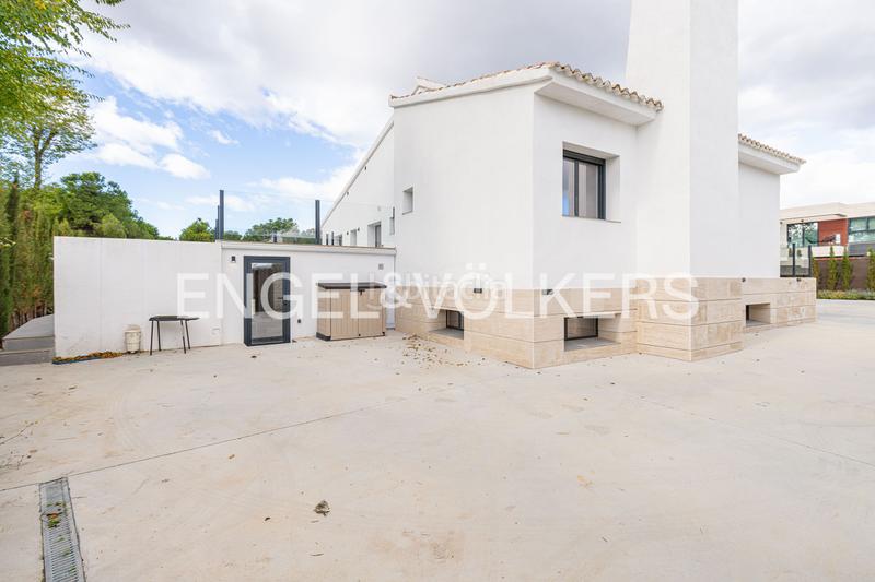 Foto 41668461-0448-4f94-a72c-1f99dcb0d04d. Haus mit heizung parking pool in Castillo-Campodón Villaviciosa de Odón