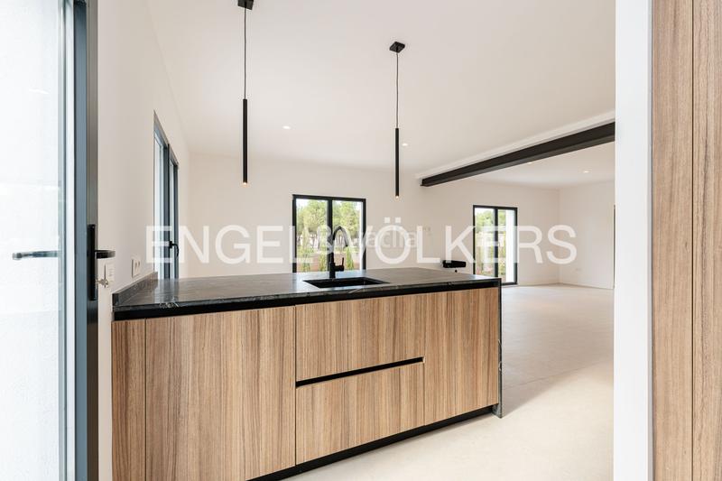 Foto 5528353f-33e8-43b4-9fde-7de533e05179. Haus mit heizung parking pool in Castillo-Campodón Villaviciosa de Odón